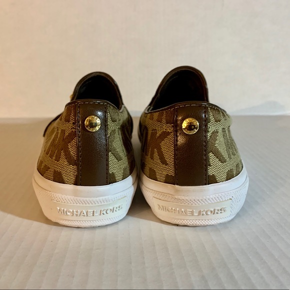 🌺 Michael Kors Slip-On Sneaker - Picture 4 of 5